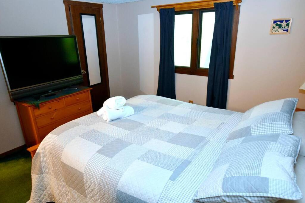 3-Bedroom Vacation Home Steps To Camelback Ski Area Ski-In Ski-Out Crescent Lake Εξωτερικό φωτογραφία