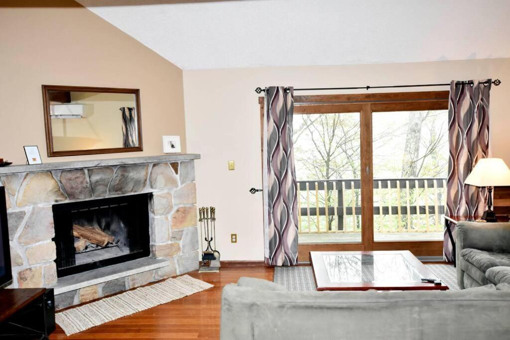 3-Bedroom Vacation Home Steps To Camelback Ski Area Ski-In Ski-Out Crescent Lake Εξωτερικό φωτογραφία